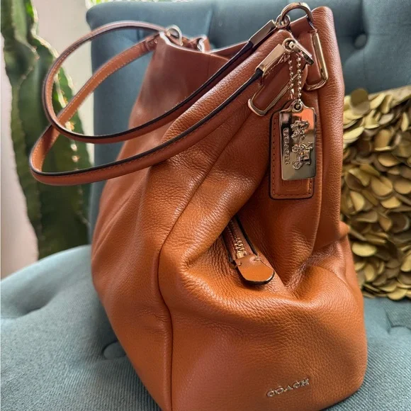 Coach | Madison Phoebe shoulder bag 26224 | British Tan - Picture 2 of 12